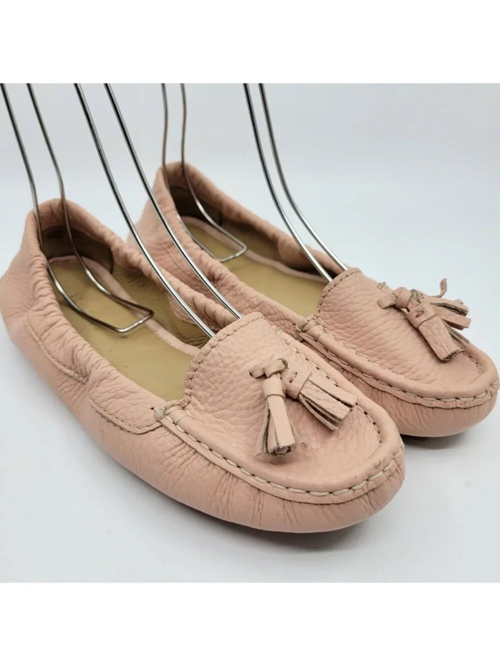 Talbots Loafers Womens Size 7.5 Light Pink Leather Tassels Elastic Flexible Sole